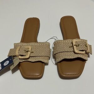 Universal Thread Women's Tan Sandals with Woven Strap Size 9